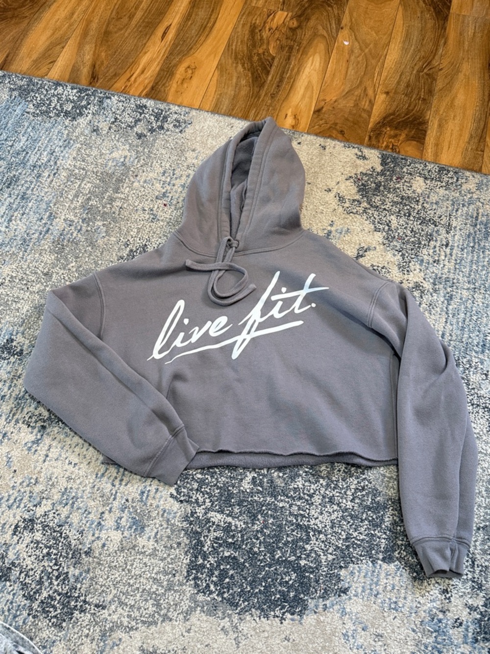 Live Fit. Women's Gray Cropped Hoodie